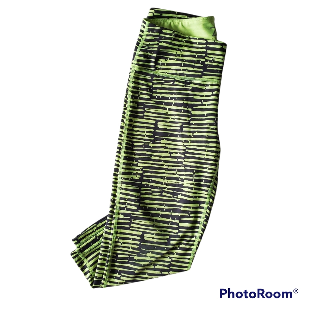 Z By Zella Green Black Striped Pattern Cropped Athletic Leggings Size Small